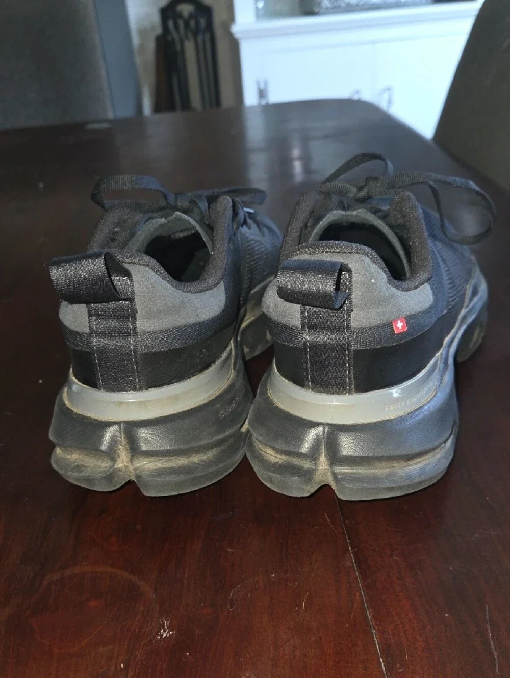 On Cloudpulse Next.  Black/grey Men's 9.5.